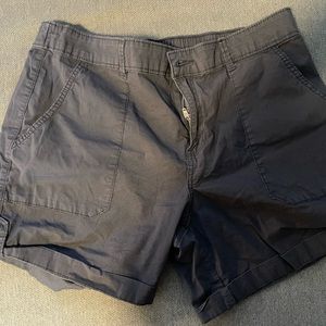 Social standard shorts